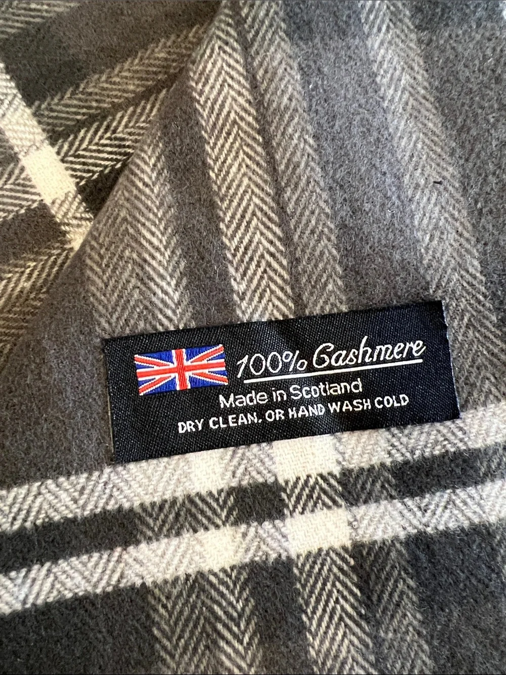 100% Cashmere Grey Plaid Fringe Scarf - Made in Scotland, Men's Accessory